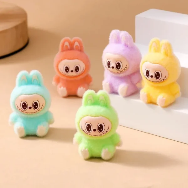 Mini Bonecos Labubu 4cm (9 Peças) — Decorativo, Colecionável, Flocking Premium, Embalagem Original - Imagem 3