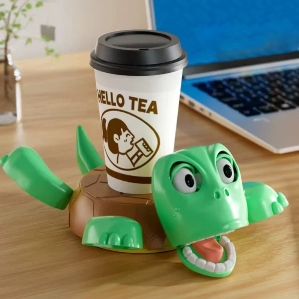 Porta-Copo 3D Tartaruga Divertida | Estampa Engraçada | Decoração Criativa para Casa e Escritório - Imagem 9