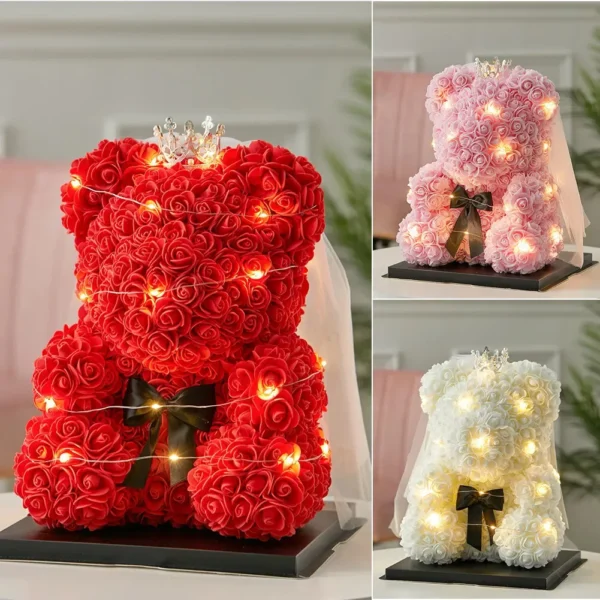 Urso de Rosas com Luz 25cm + Caixa Presente – Presente Romântico para Namorada, Aniversário, Casamento ou Dia das Mães - Imagem 15