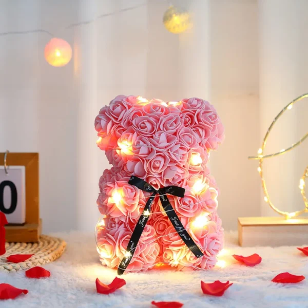 Urso de Rosas com Luz 25cm + Caixa Presente – Presente Romântico para Namorada, Aniversário, Casamento ou Dia das Mães - Imagem 11