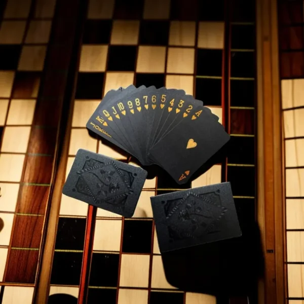 Baralho Luxo Black Gold à Prova D’Água – Edição Mágica Colecionável com Estojo Preto - Imagem 8